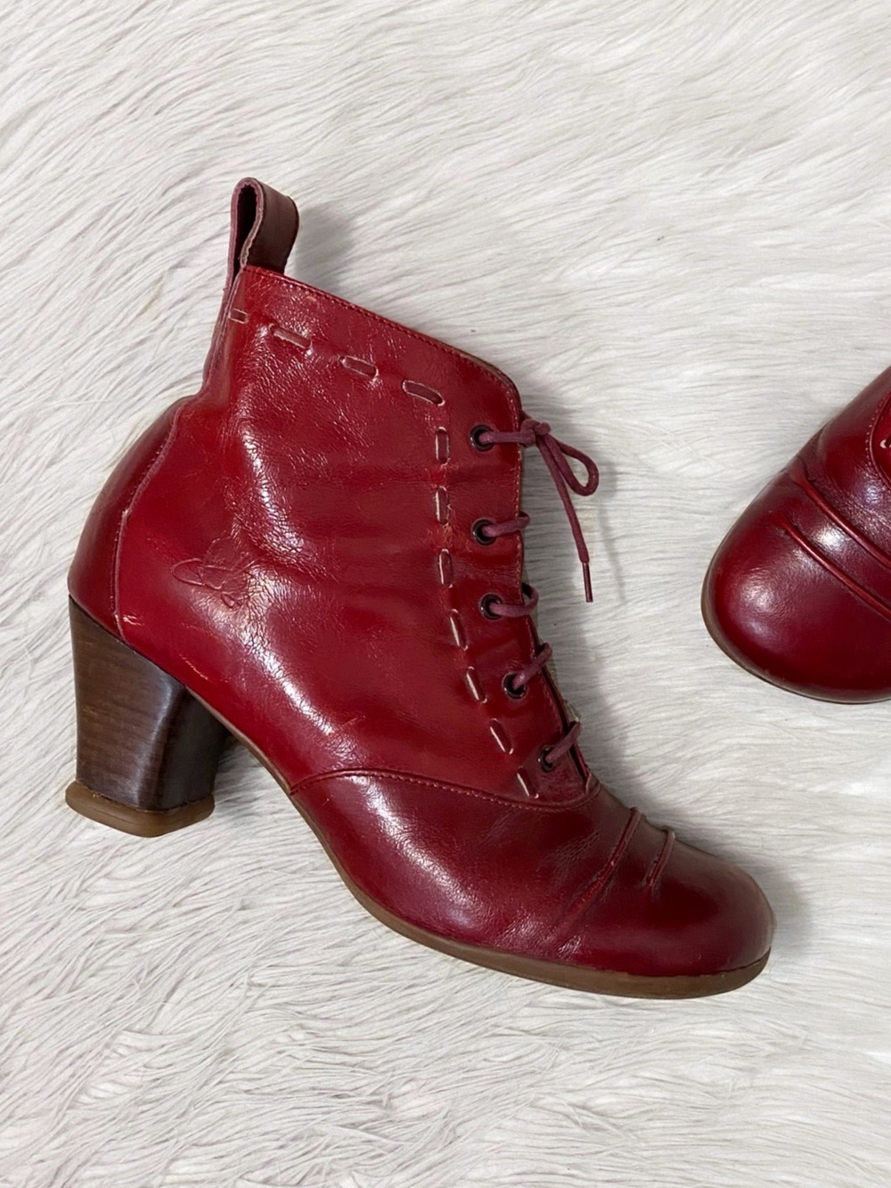 John Fluevog Operetta Bartoli Heeled Lace Up Bootie Ankle Boots Wine Red Witchy